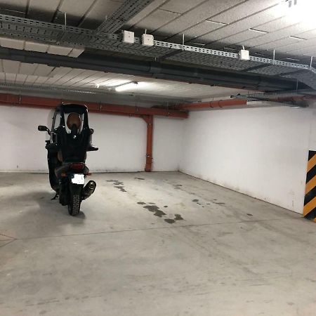 Klimatyzowany Apartament Roma Z Garazem Podziemnym Kielce Extérieur photo